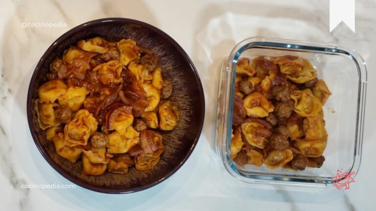 Pasta con mini albóndigas